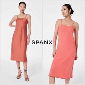 NWT Crepe Reversible SlipdressSPANX®, XL  (C21)